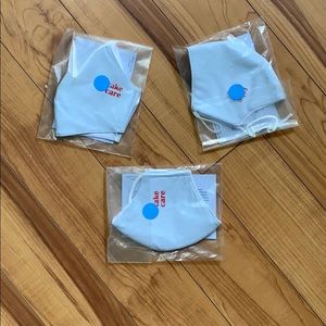 Face masks blue